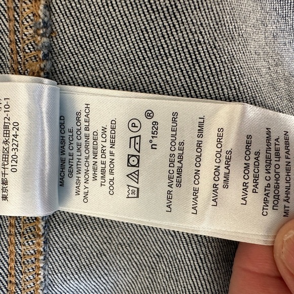 Lauren Ralph Lauren Jean jacket with baby blue embroidery on sleeves - Picture 3 of 8